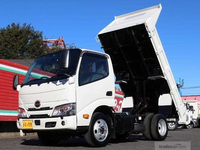 2024 Hino Dutro