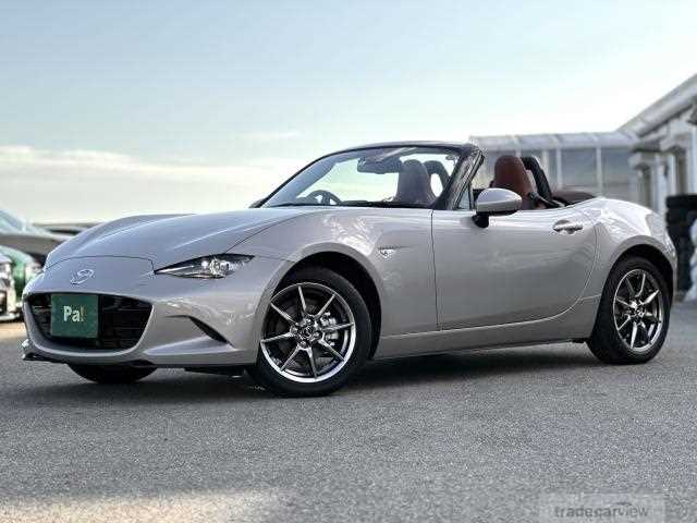 2023 Mazda Roadster