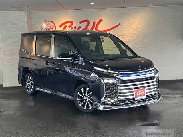 2023 Toyota Voxy