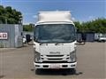 2016 Isuzu Elf Truck