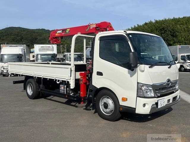 2024 Hino Dutro