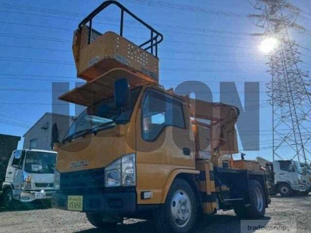 2011 Isuzu Elf Truck