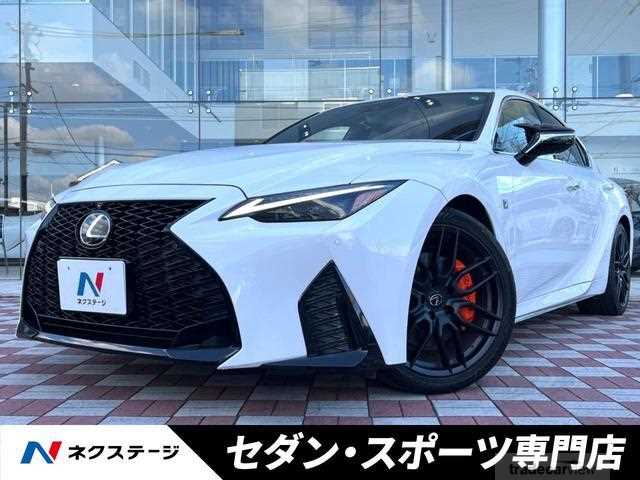 2021 Lexus IS