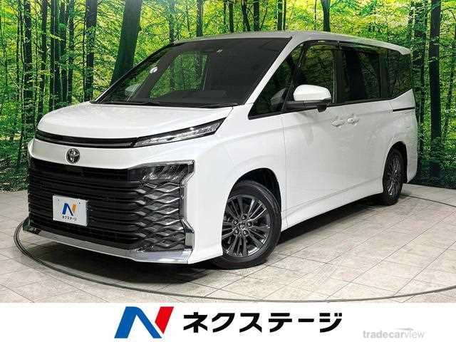 2022 Toyota Voxy