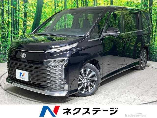 2022 Toyota Voxy