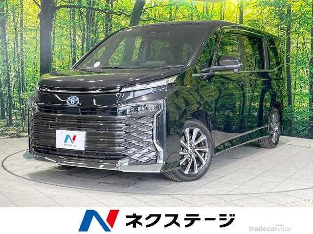 2023 Toyota Voxy