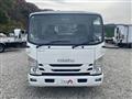 2017 Isuzu Elf Truck