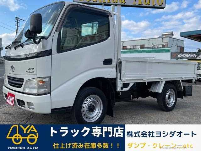 2004 Toyota Dyna Truck