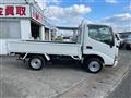 2004 Toyota Dyna Truck