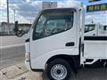 2004 Toyota Dyna Truck