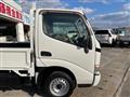 2004 Toyota Dyna Truck