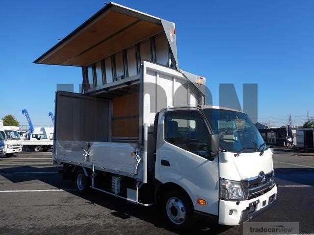 2022 Hino Dutro