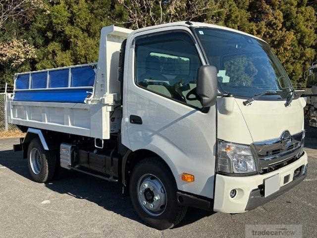 2024 Hino Dutro