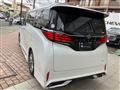 2023 Toyota Alphard Hybrid