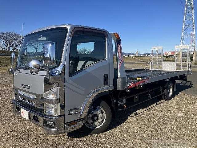 2015 Isuzu Elf Truck