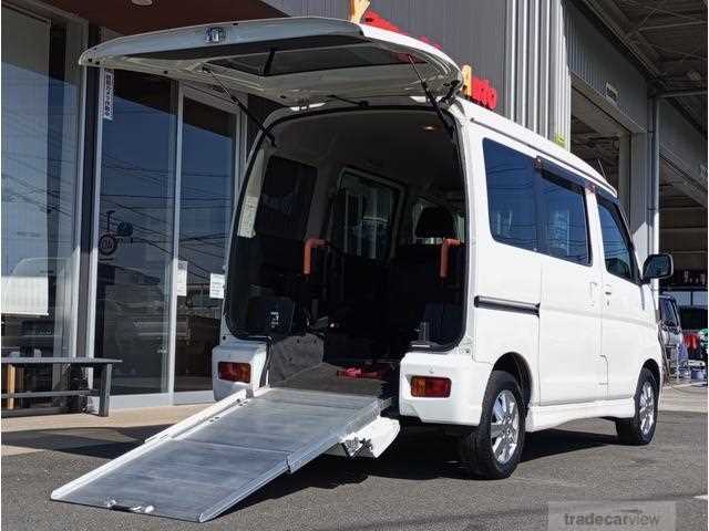 2018 Daihatsu Atrai Wagon