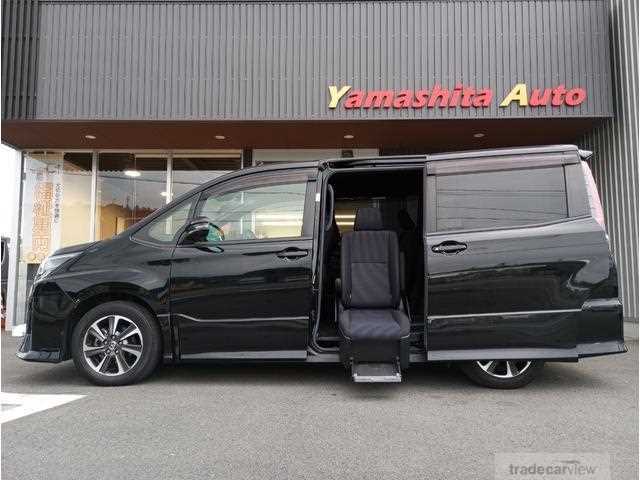 2019 Toyota Noah