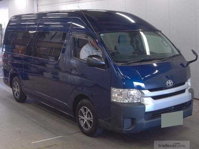 2017 Toyota Hiace Commuter