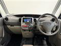 2011 Daihatsu Tanto