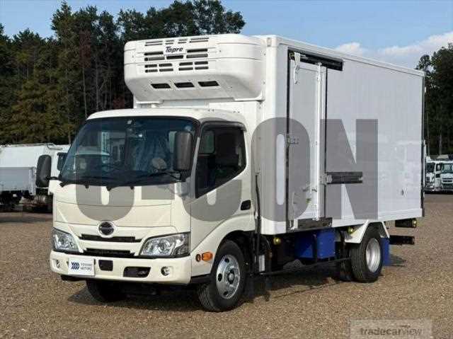 2023 Hino Dutro