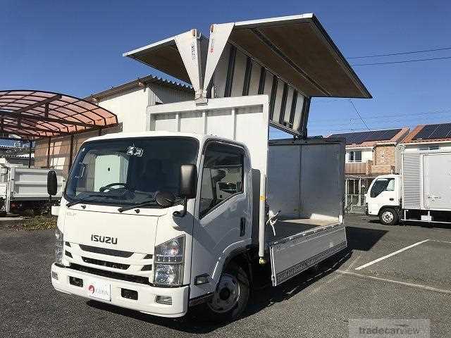 2020 Isuzu Elf Truck