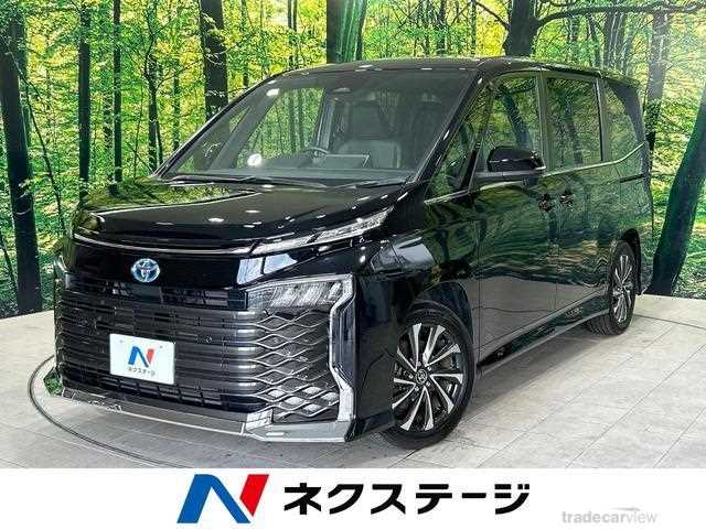 2022 Toyota Voxy