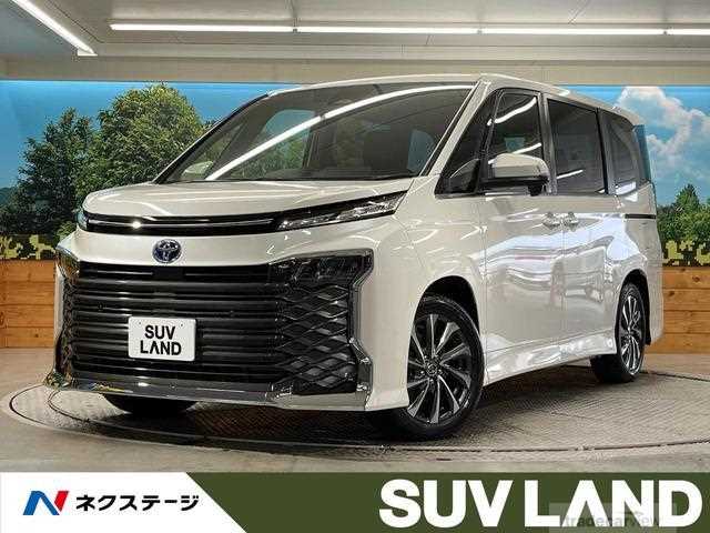 2022 Toyota Voxy