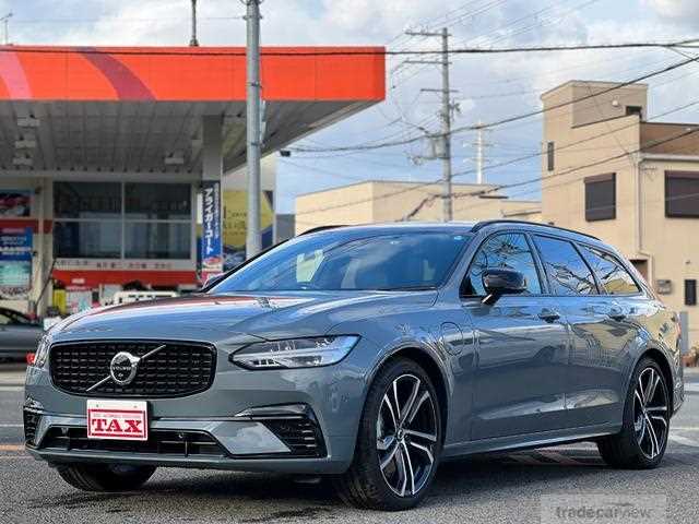 2022 Volvo V90