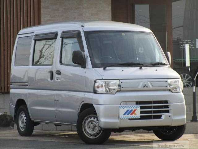 2014 Mitsubishi Minicab Van