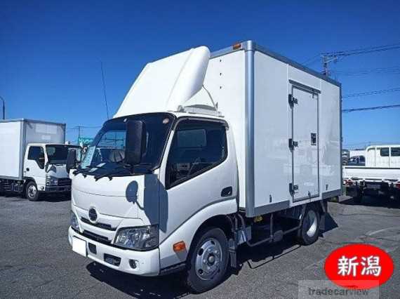 2022 Hino Dutro