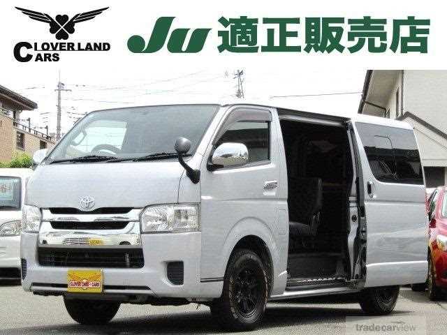 2015 Toyota Regiusace Van