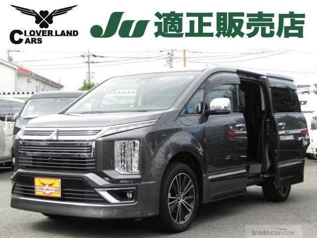 2020 Mitsubishi Delica D5