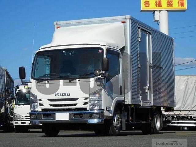 2020 Isuzu Elf Truck