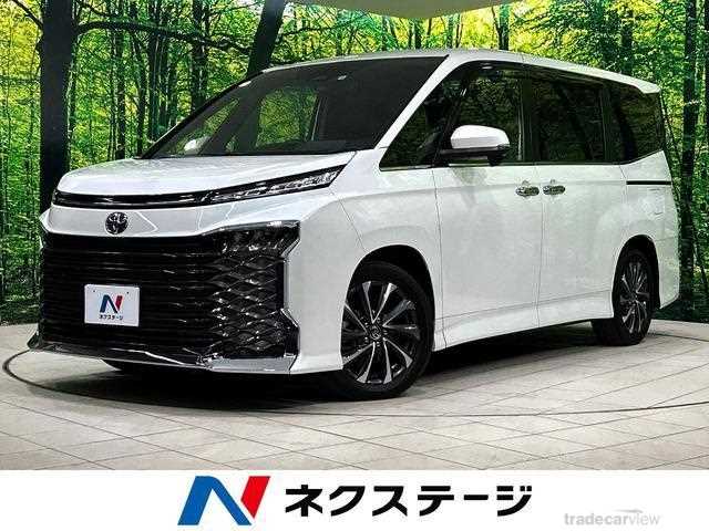 2022 Toyota Voxy