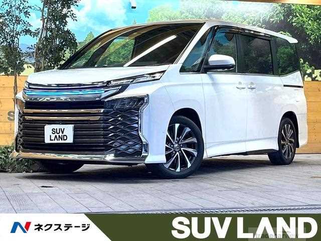 2022 Toyota Voxy