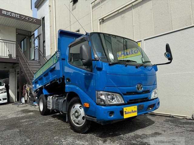 2022 Toyota Dyna Truck