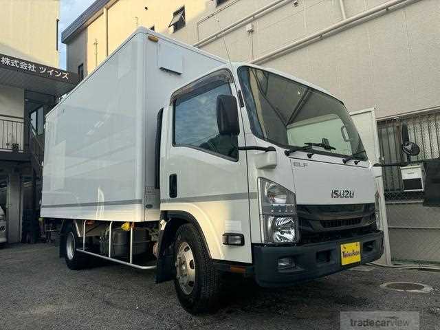 2017 Isuzu Elf Truck