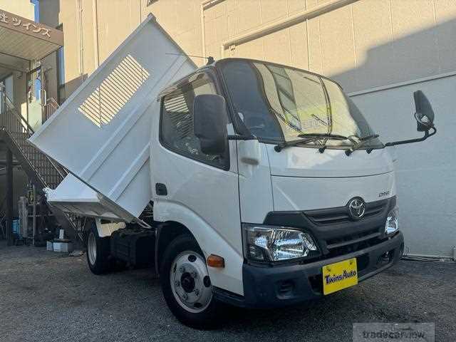 2016 Toyota Dyna Truck