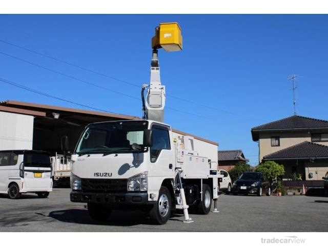 2016 Isuzu Elf Truck