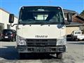 2014 Isuzu Elf Truck