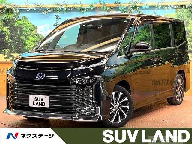 2022 Toyota Voxy