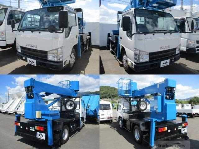 2011 Isuzu Elf Truck