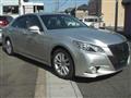 2013 Toyota Crown Hybrid