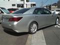 2013 Toyota Crown Hybrid