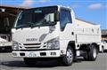 2016 Isuzu Elf Truck