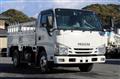 2017 Isuzu Elf Truck