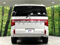 2020 Mitsubishi Delica D5