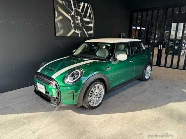 2022 BMW MINI