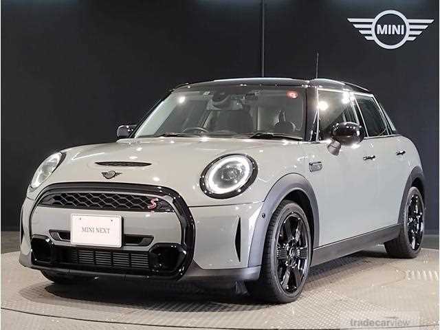 2022 BMW MINI