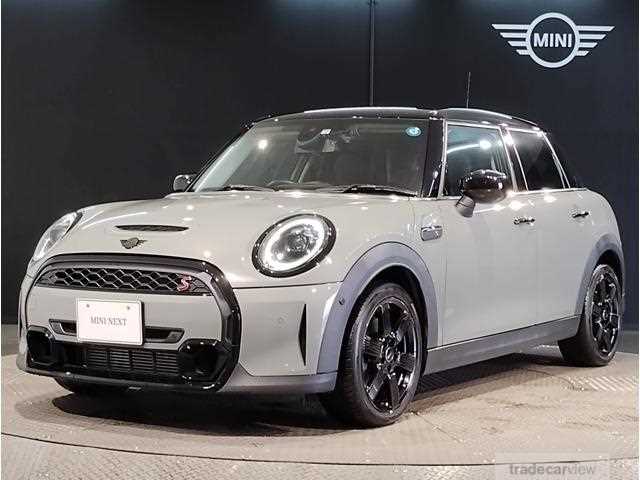 2022 BMW MINI